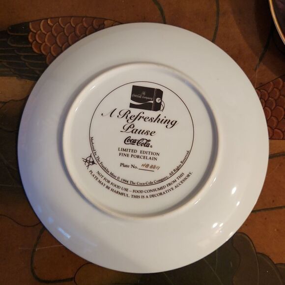 Franklin Mint Coca Cola Santa Porcelain Decorative Salad Dessert Plates Set of 4 - Picture 9 of 15